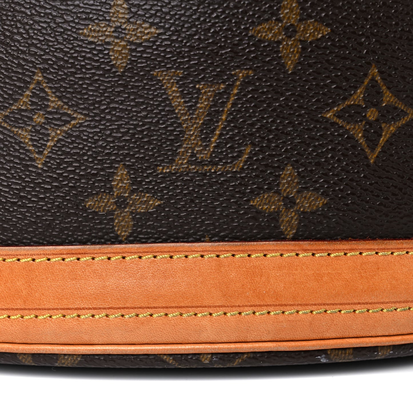 Monogram Petit Bucket 23
