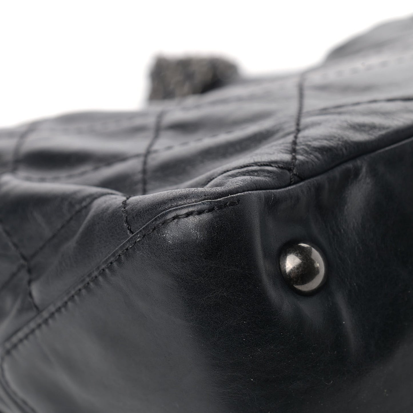 Aged Calfskin Quilted Coco Supple Hobo Black