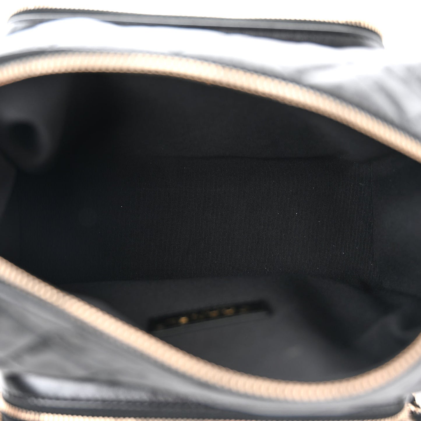 Shiny Crumpled Lambskin Quilted Medium Preppy Pocket Camera Case Black
