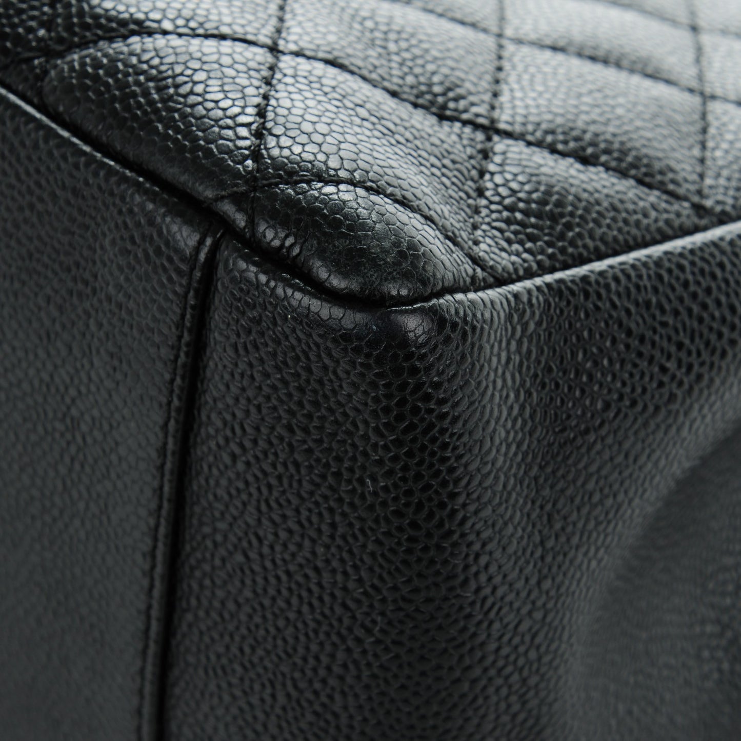 Caviar Quilted Grand Shopping Tote GST Black