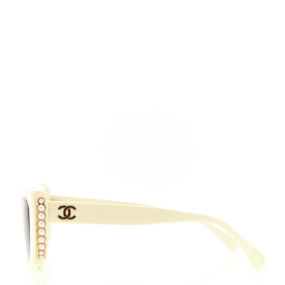 Chanel Acetate Pearl Cat Eye CC Sunglasses 5481-H-A White 4 of 7