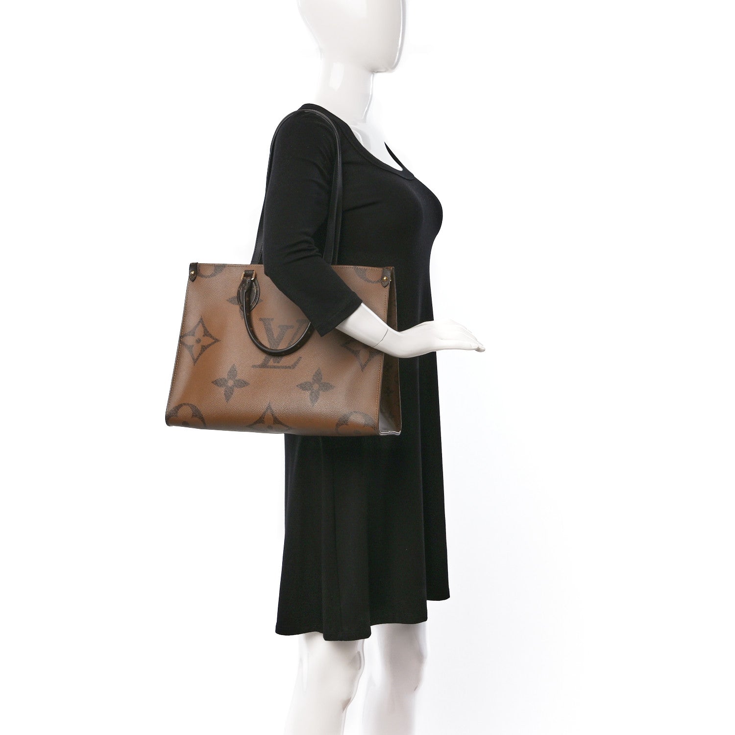 Louis Vuitton Reverse Monogram Giant Onthego MM 2 of 8