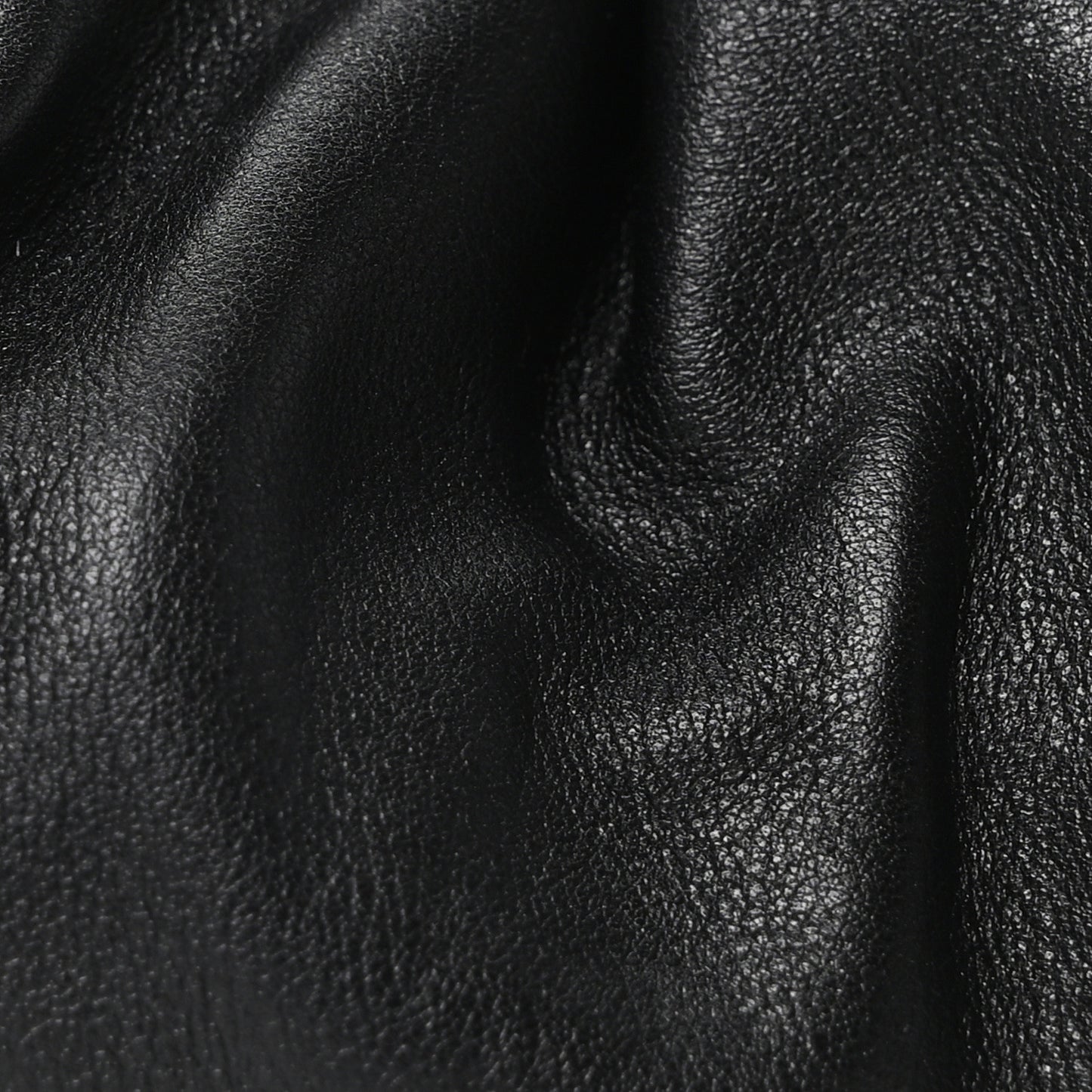 Butter Calfskin The Mini Pouch Black