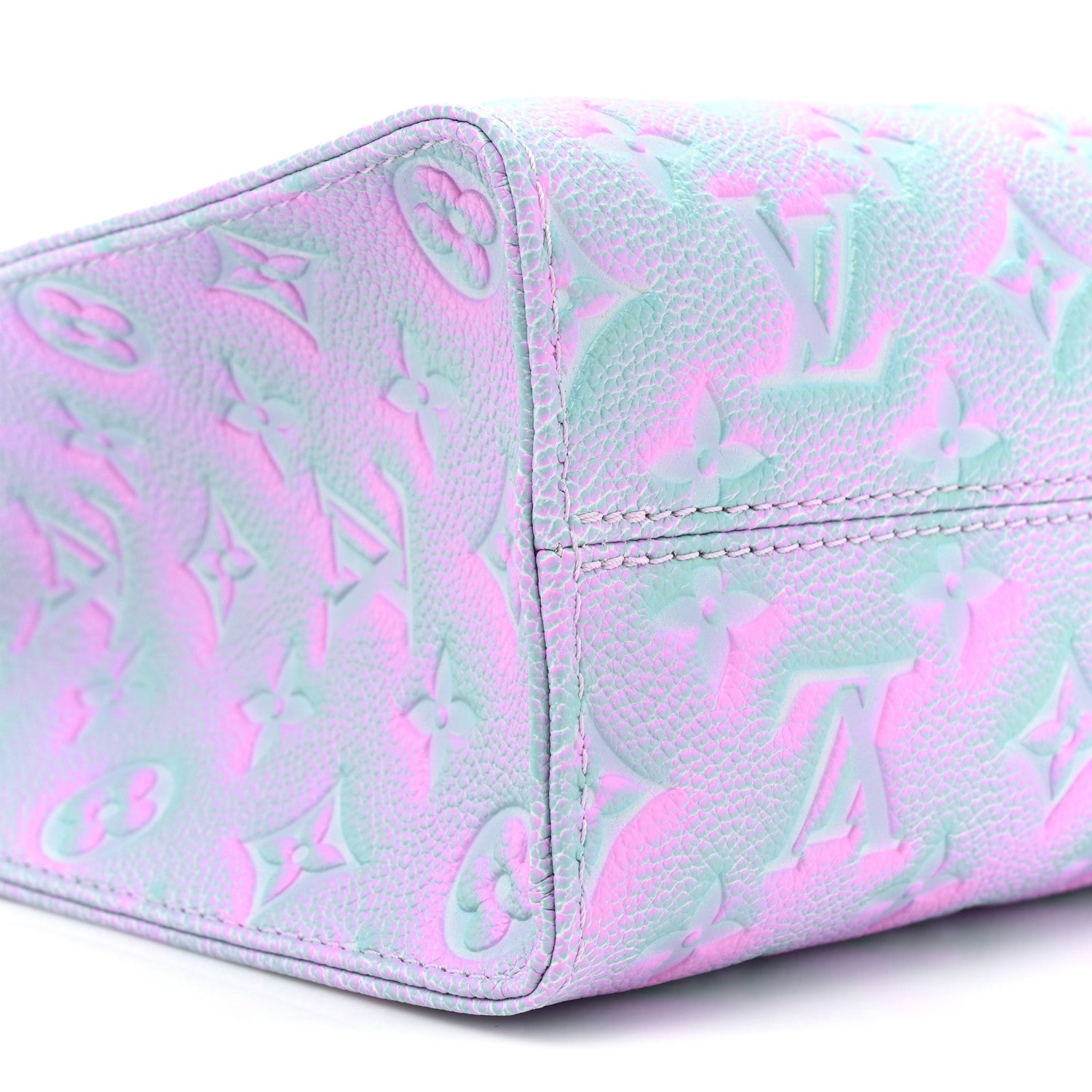Louis Vuitton Empreinte Monogram Summer Stardust Onthego PM Lilas 8 of 9
