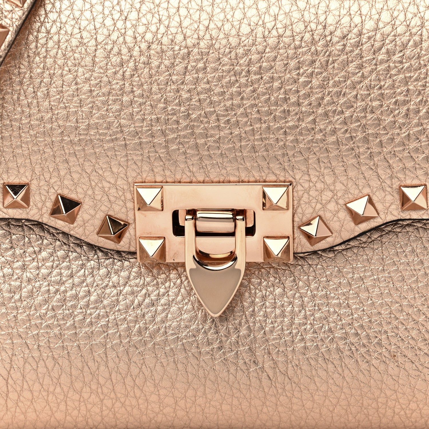 Valentino Garavani Metallic Pebbled Calfskin Medium Rockstud Flip Lock Crossbody Bag Rame 7 of 10