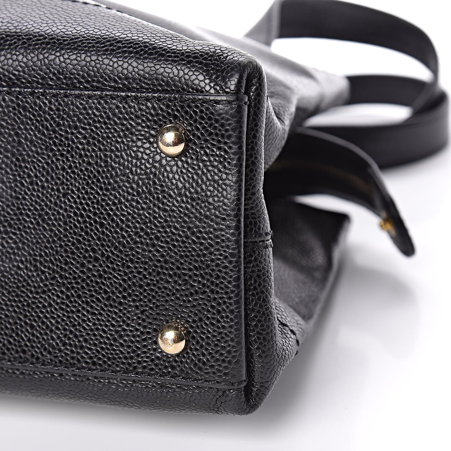Caviar CC Shoulder Bag Black