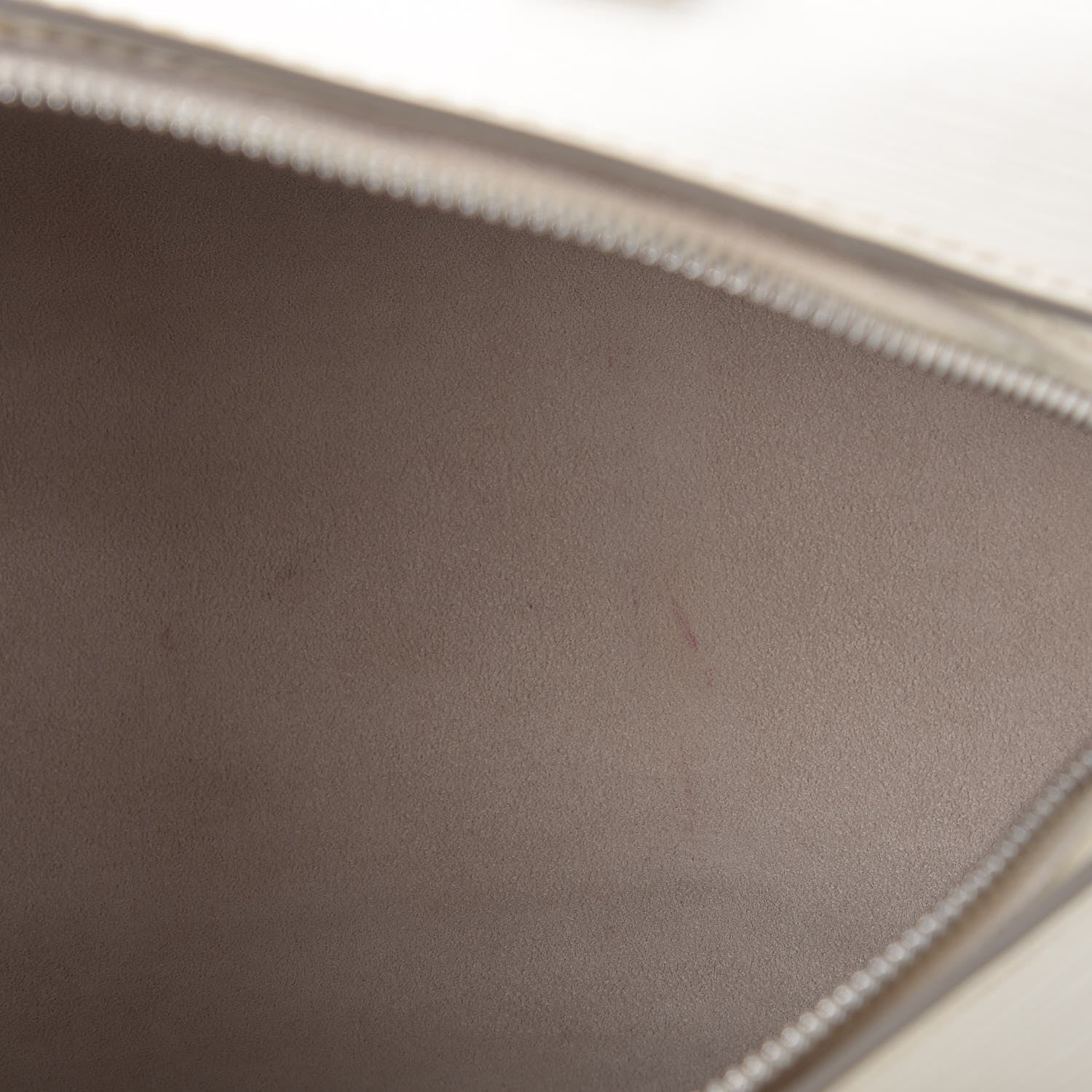 Louis Vuitton Epi Soufflot Ivory Ivory 10 of 12