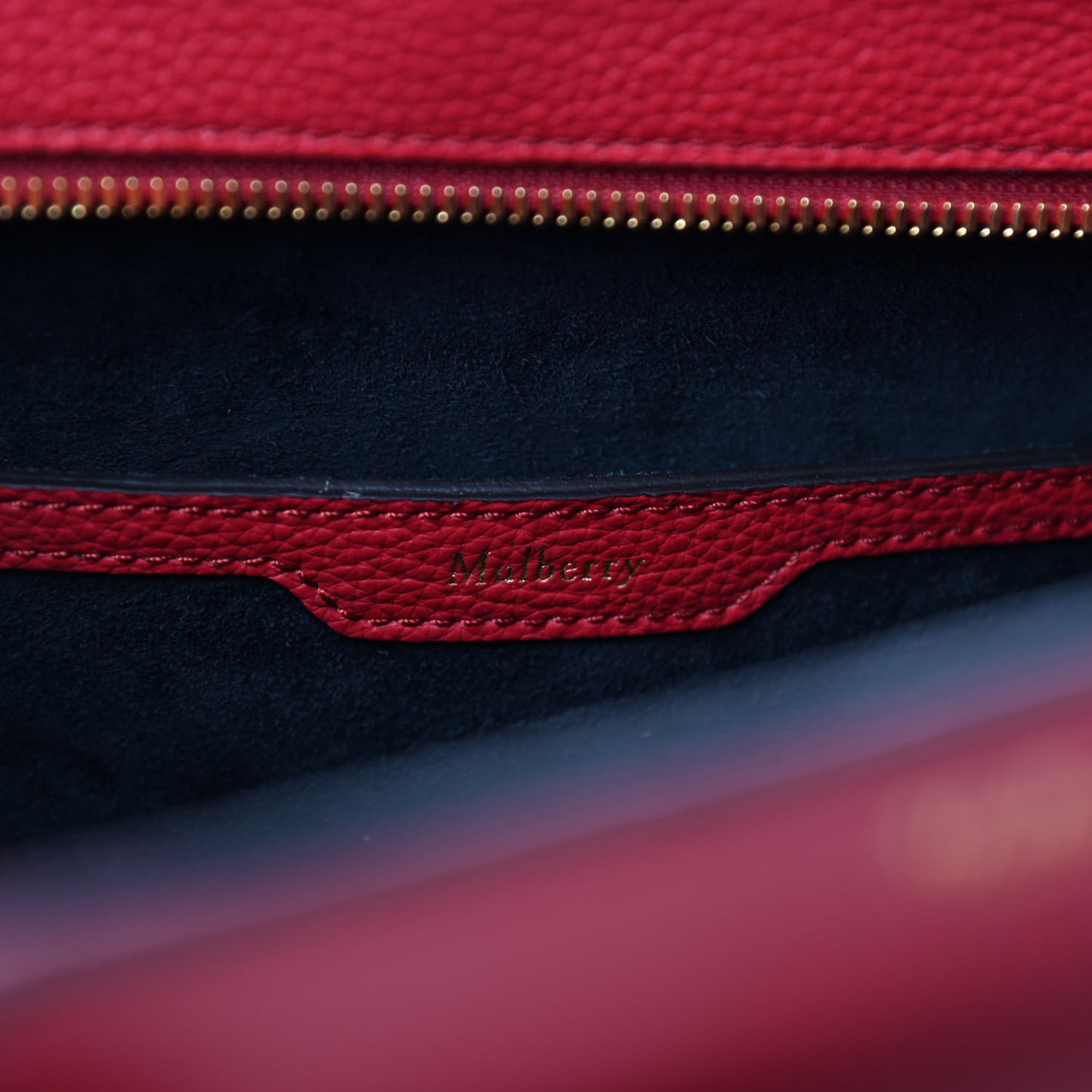 Classic Grain Calfskin Small Bayswater Zip Tote Scarlet