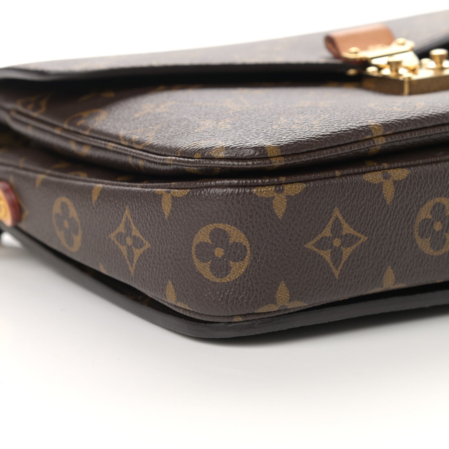 Louis Vuitton Monogram Pochette Metis 9 of 15