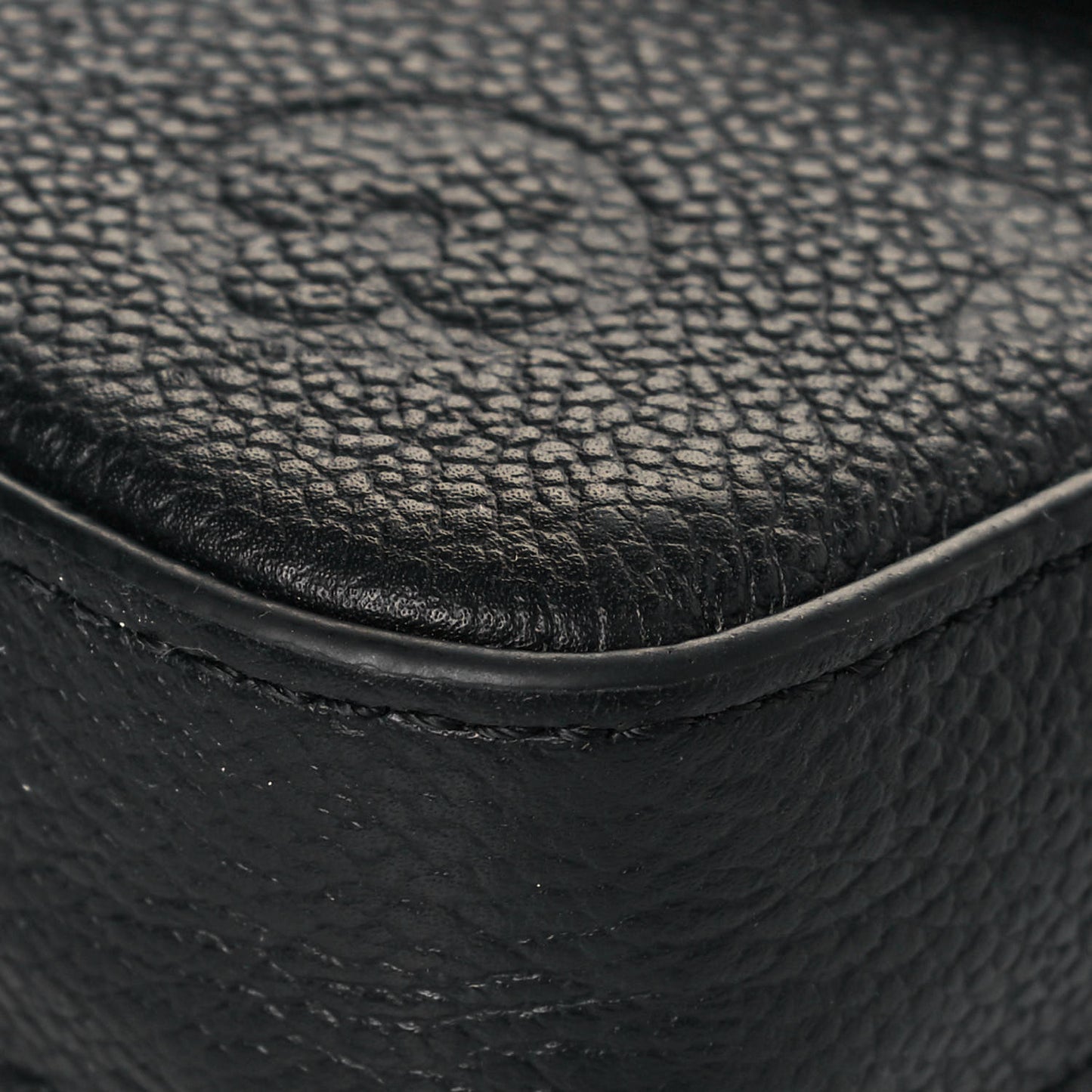 Empreinte Pochette Felicie Chain Wallet Black