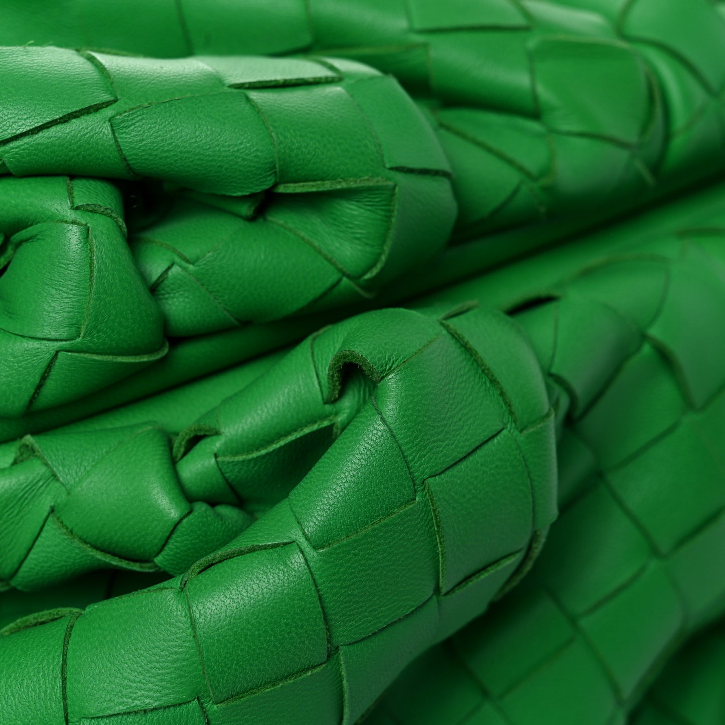 Nappa Maxi Intrecciato The Pouch Oversized Clutch Racing Green