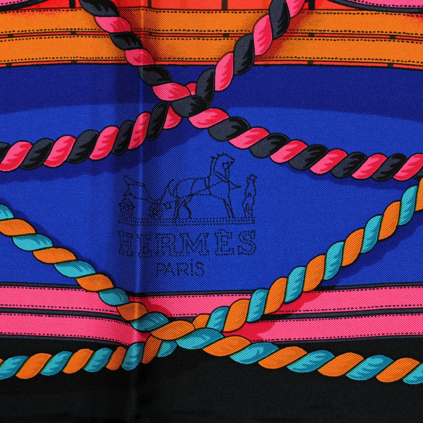 Silk Grande Tenue Scarf 90
