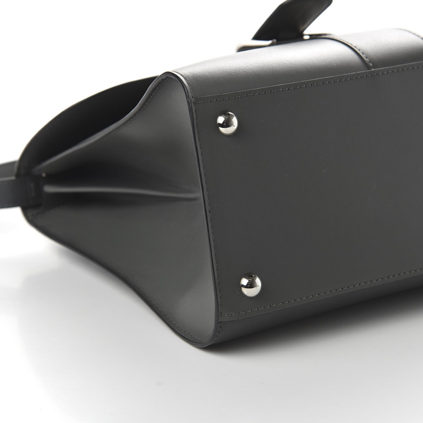 Box Calfskin Brillant MM Satchel Dark Grey
