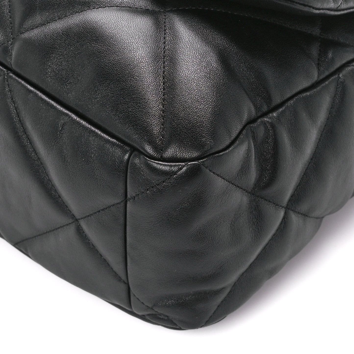 Goatskin Quilted Maxi Chanel 19 Flap Black