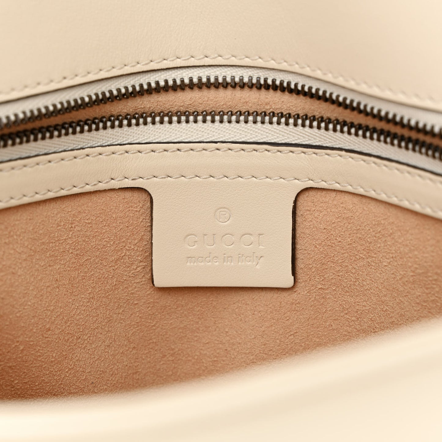 Calfskin Matelasse Small GG Marmont Shoulder Bag White