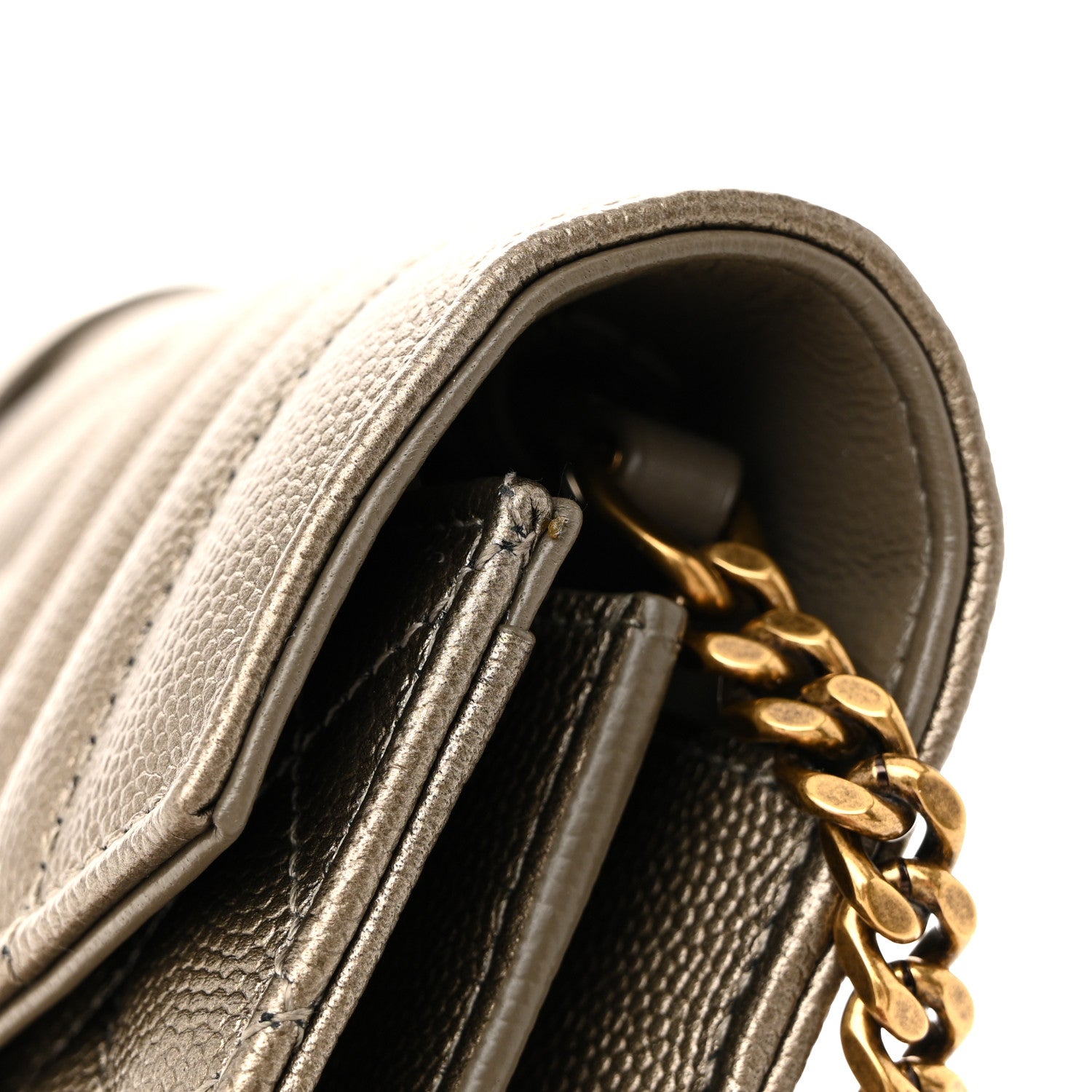 Saint Laurent Metallic Grain De Poudre Mixed Matelasse Triquilt Monogram Chain Wallet Piombo 11 of 16
