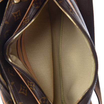 Louis Vuitton Monogram Reporter PM 6 of 9