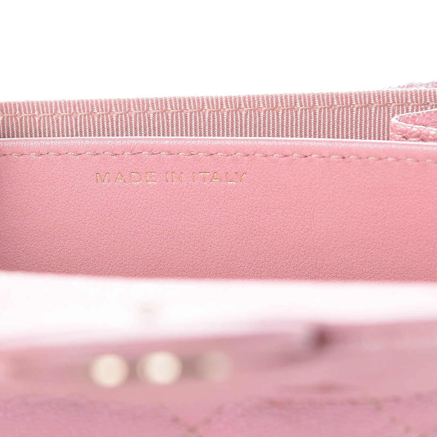 Iridescent Caviar Flap Quilted Card Holder Wallet Pink