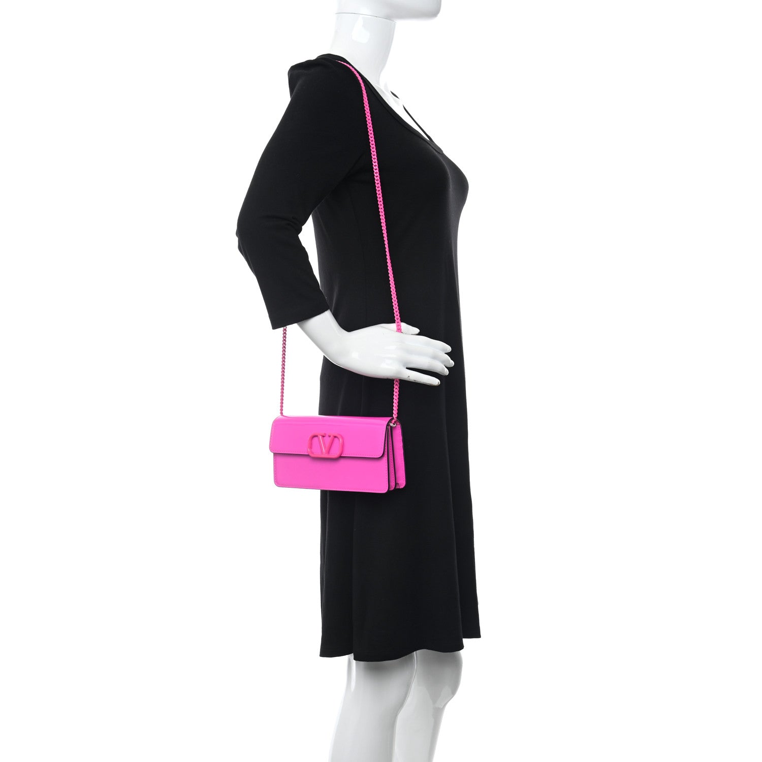 Valentino Garavani Patent Monochrome Vlogo Plaque Fold Over Wallet On Chain Pink PP 3 of 9