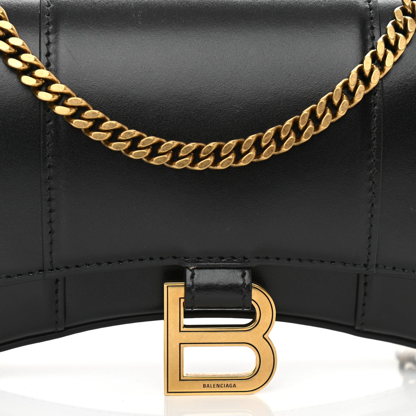 Shiny Box Calfskin Hourglass Chain Bag Black