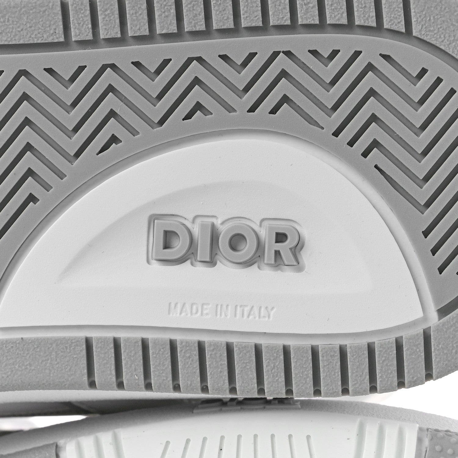 Christian Dior Smooth Calfskin Oblique Galaxy Perforated Mens B27 Mid Top Sneakers 41 White Grey 7 of 9