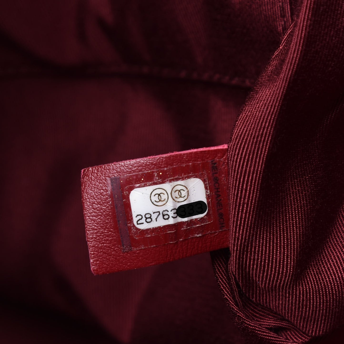 Bullskin Stitched Medium Shopping Bag Burgundy