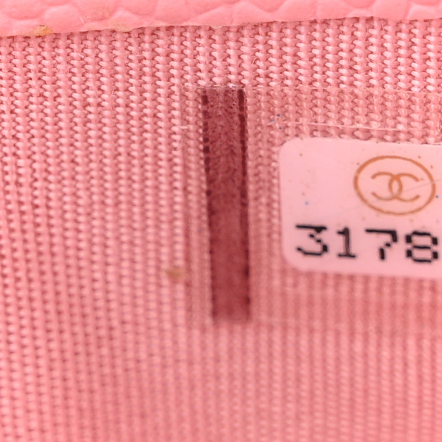 Caviar Quilted Card Holder Pink