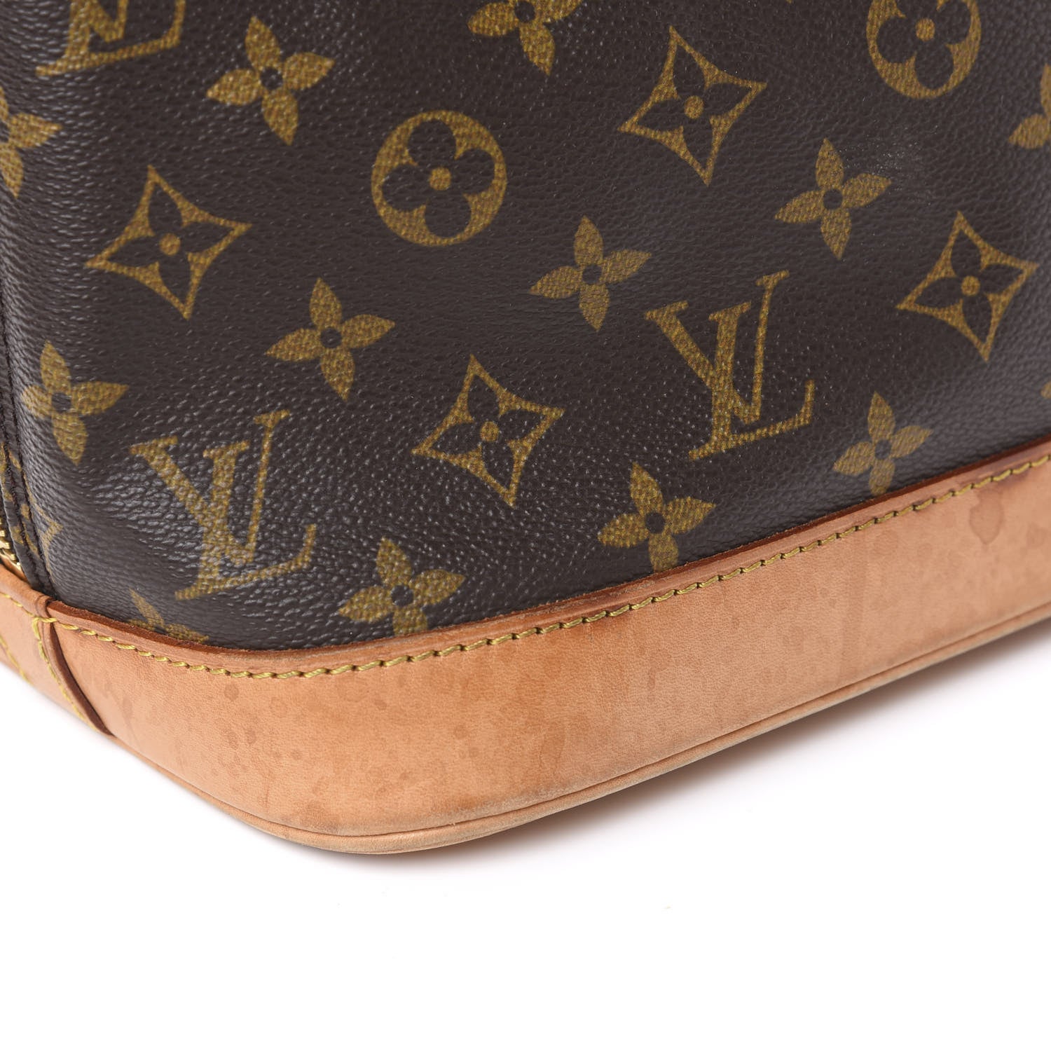 Louis Vuitton Monogram Alma PM 16 of 18