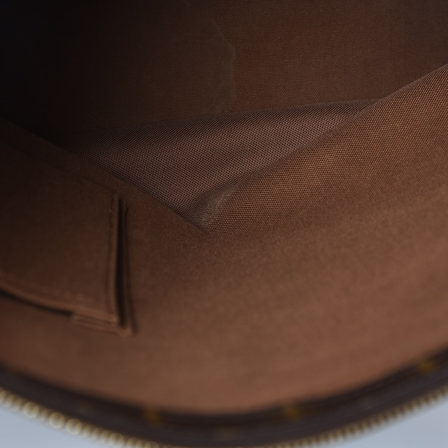 Louis Vuitton Monogram Cabas Mezzo 9 of 14