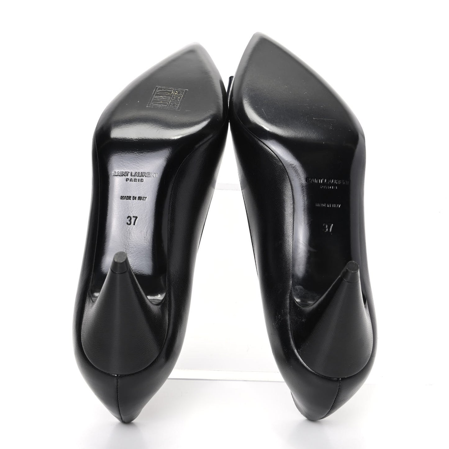Calfskin Bow Anais Pumps 37 Black