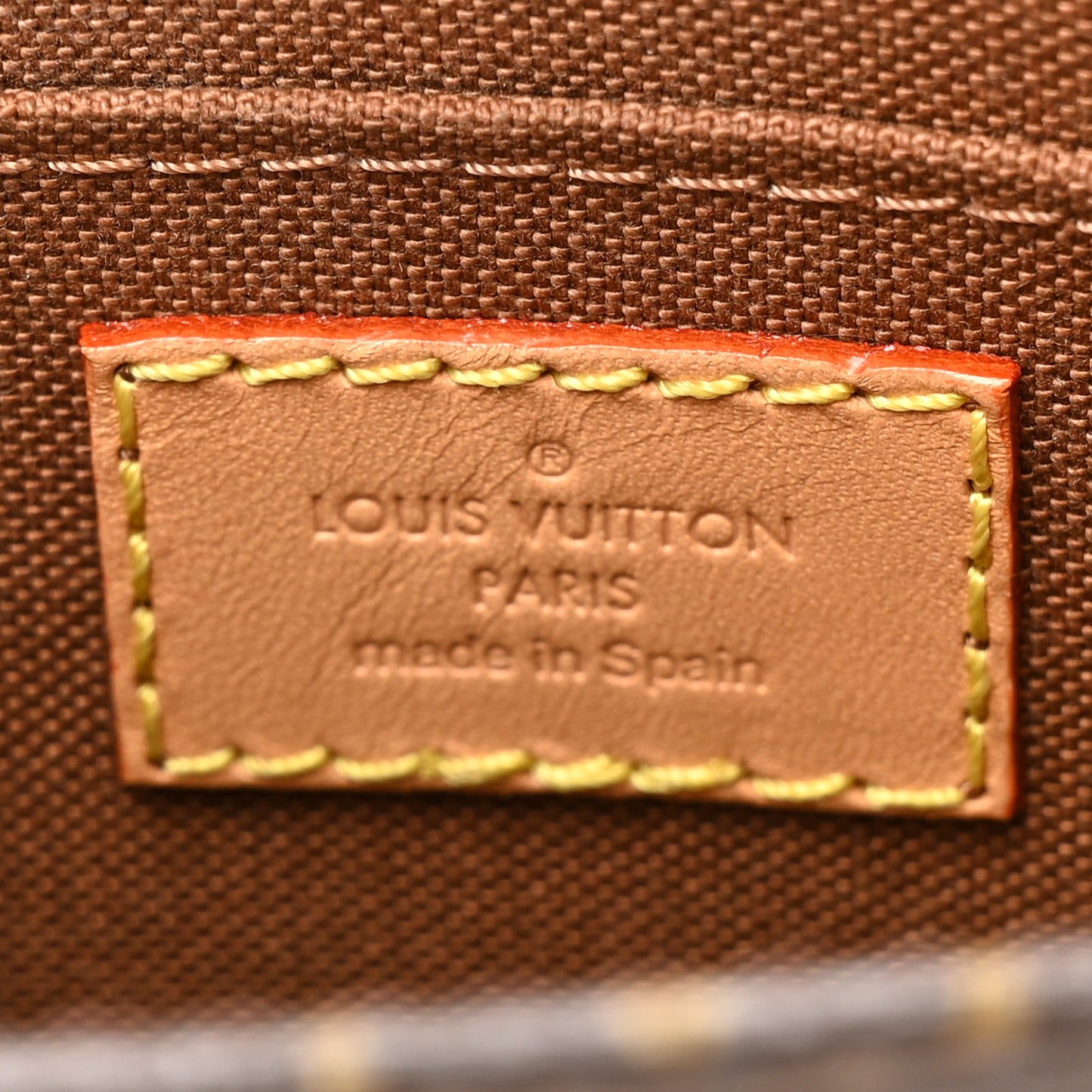 LOUIS VUITTON Monogram Petit Sac Plat
