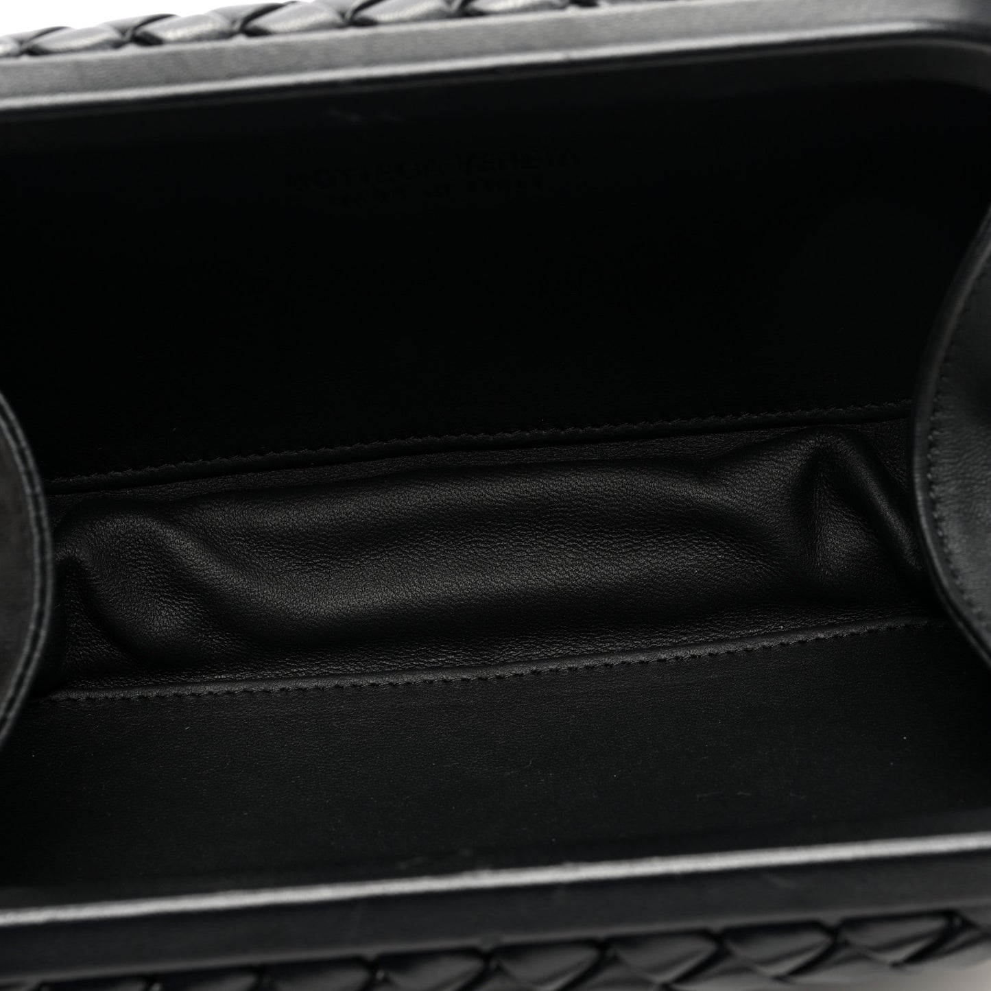 Calfskin Intrecciato Knot On Strap Black