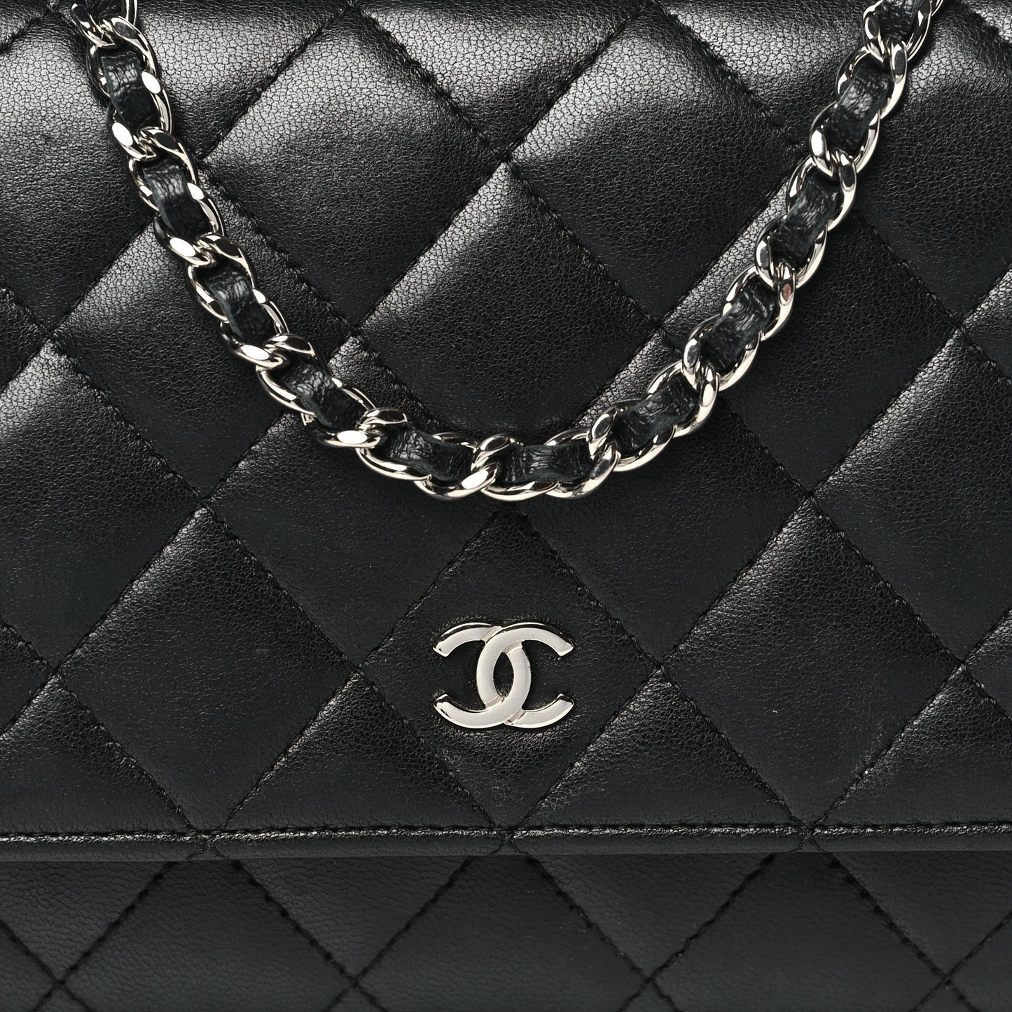 Lambskin Quilted Wallet On Chain WOC Black