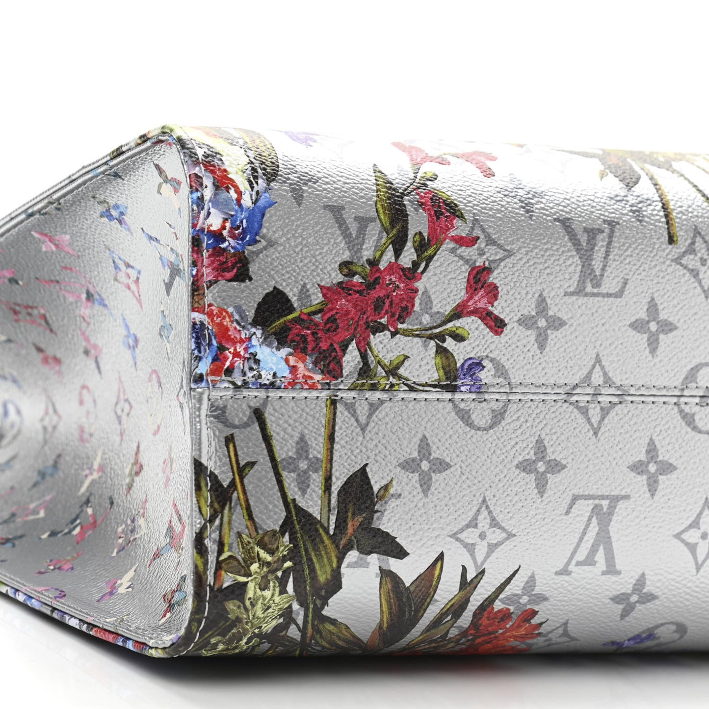 Metallic Monogram LV Garden OnTheGo MM Silver