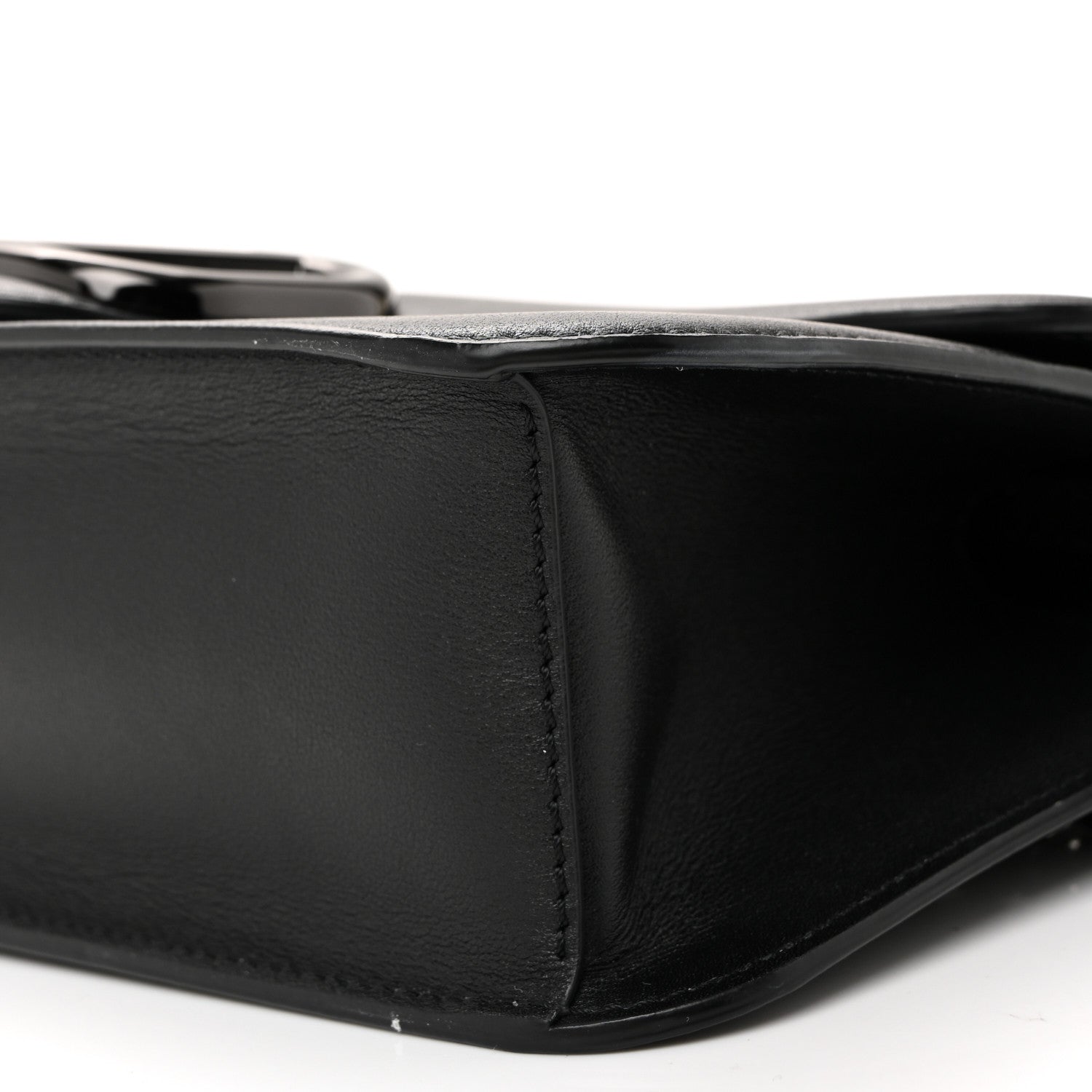 Valentino Garavani Calfskin Monochrome Vlogo Loco Shoulder Bag Black 10 of 10