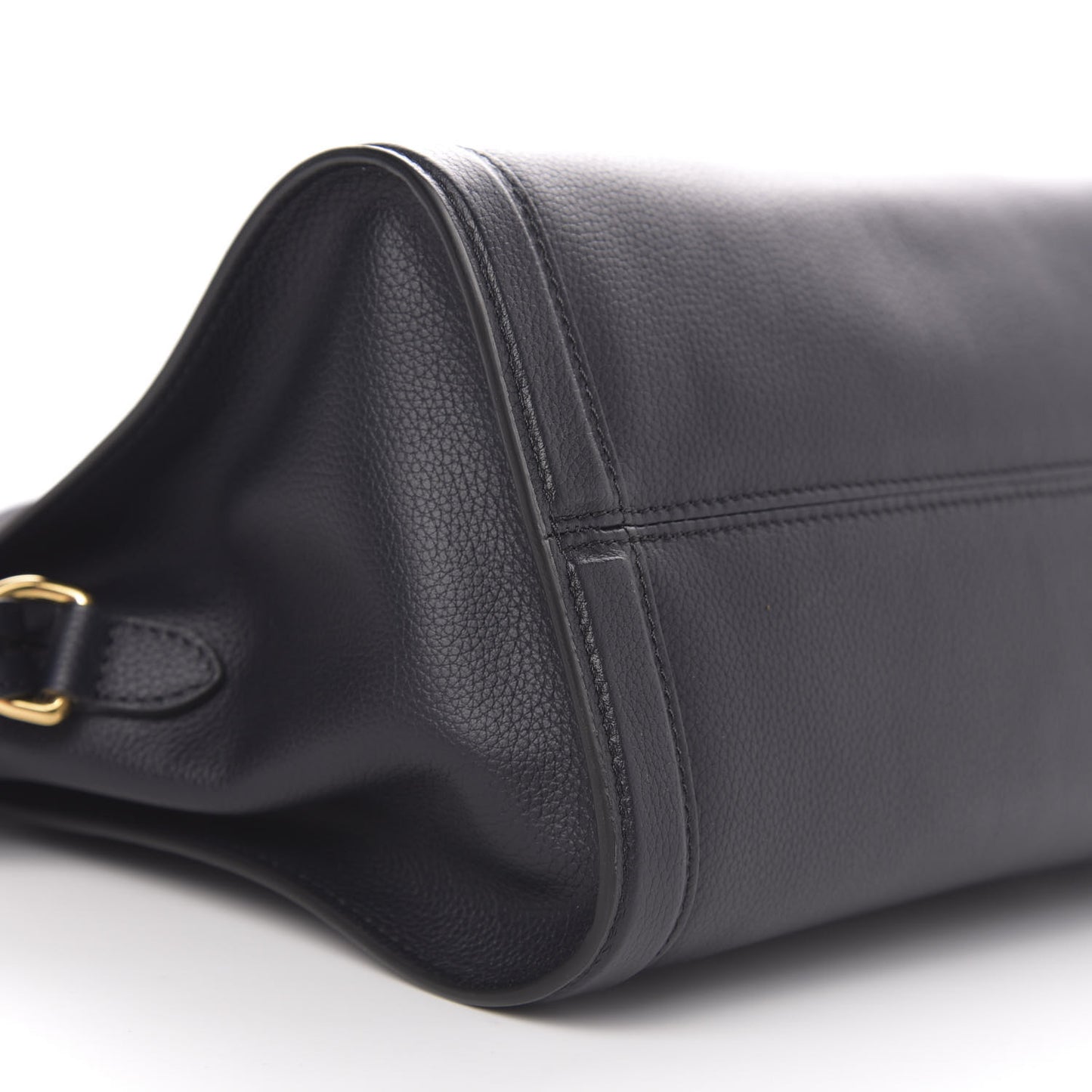 Pebbled Calfskin Small Skull Padlock Zip Around Tote Black