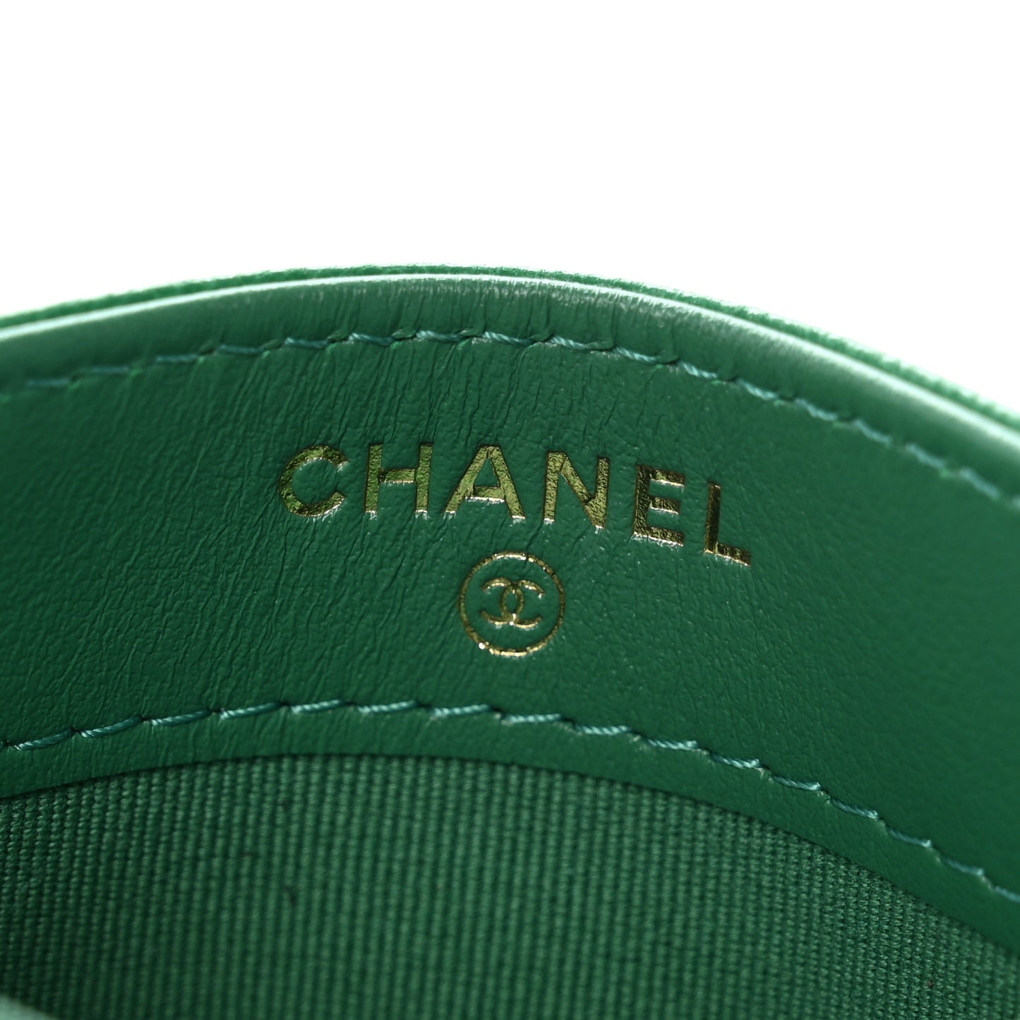 Lambskin Quilted Chanel 19 Card Holder Green