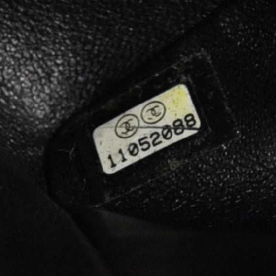 Caviar Medium Double Flap Black