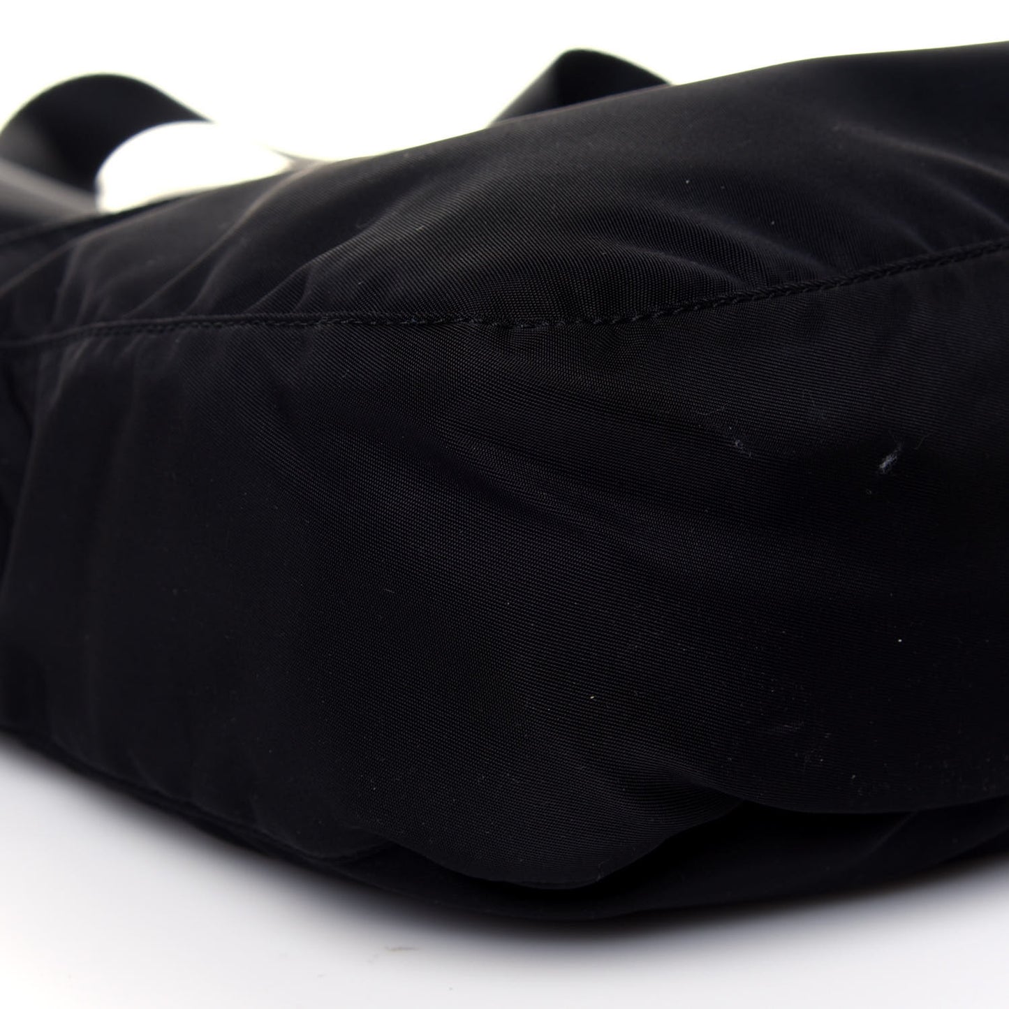 Nylon Vela Messenger Bag Black