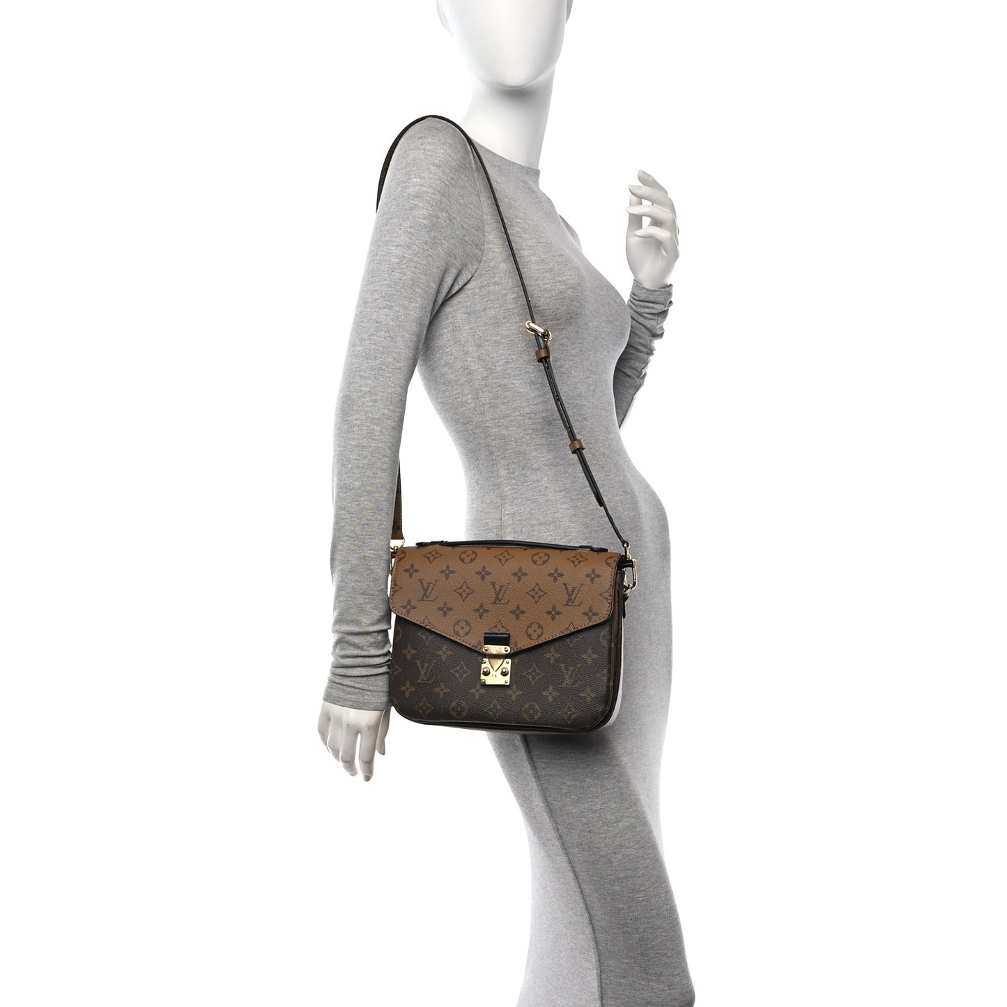 Reverse Monogram Pochette Metis