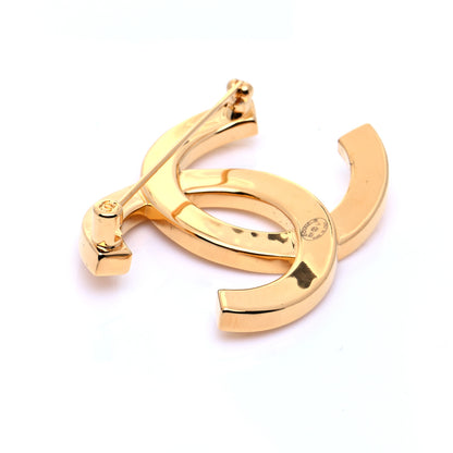 Chanel Metal Paris Button CC Large Brooch Gold 4 of 5