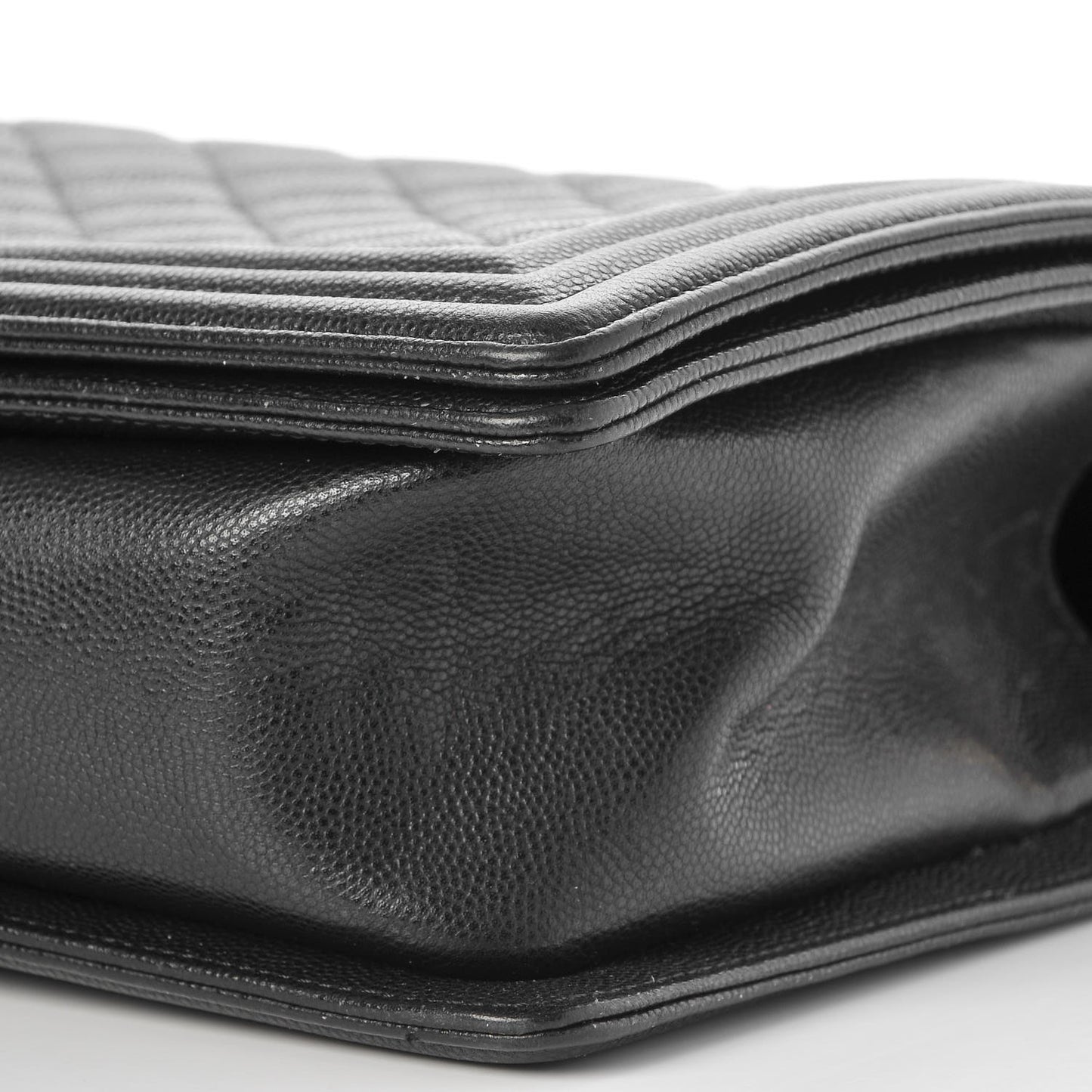Caviar Quilted New Medium Boy Flap Black