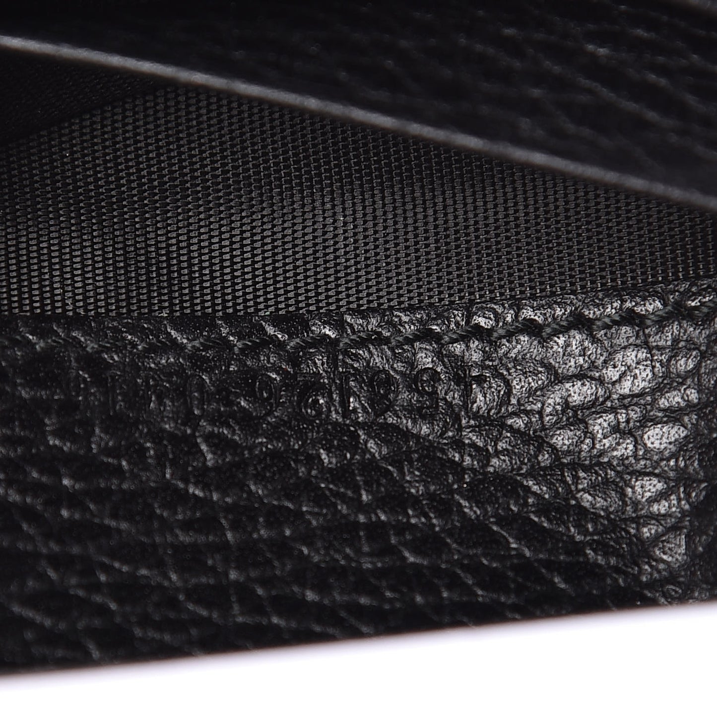 Pebbled Calfskin GG Marmont Card Case Black