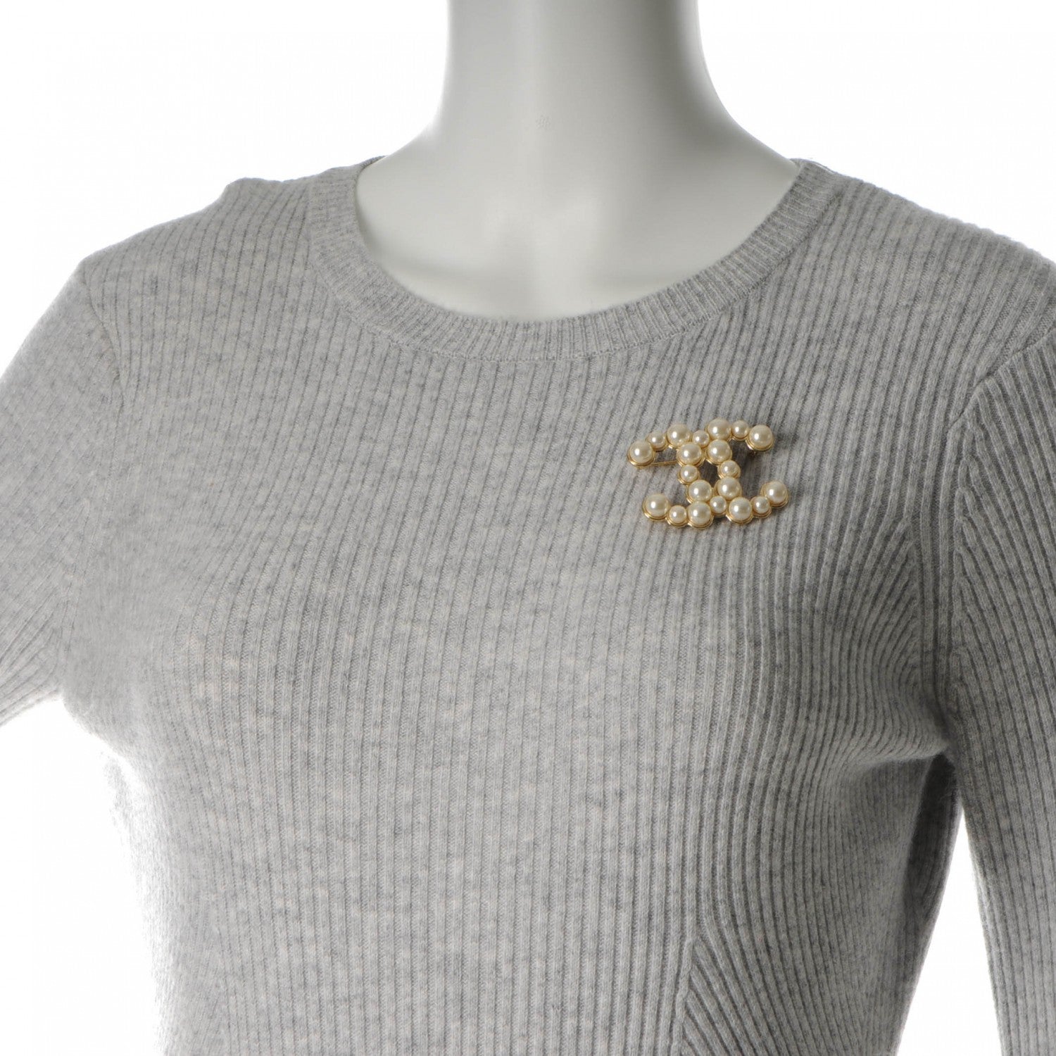Chanel Pearl CC Brooch Gold Pearly White 2 of 4