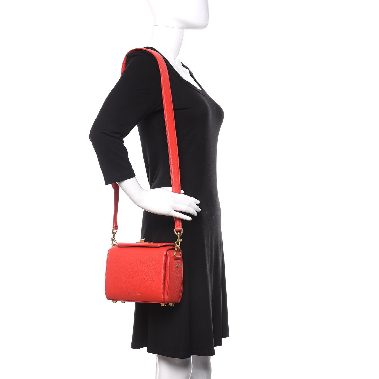 Fine Grain Goatskin Box Shoulder Bag 19 Red