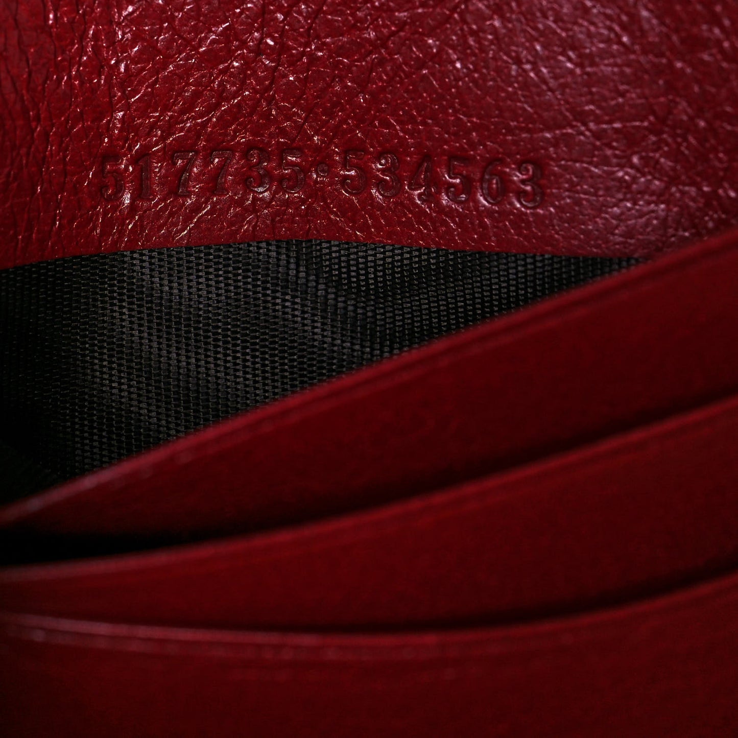 Piuma Lux Calfskin Re(Belle) Clutch Romantic Cerise