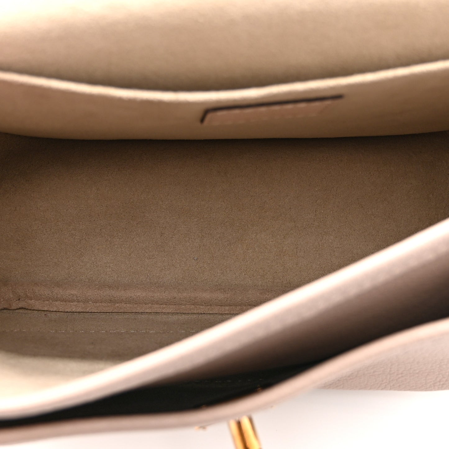 Grained Calfskin Lockme Chain Bag Greige