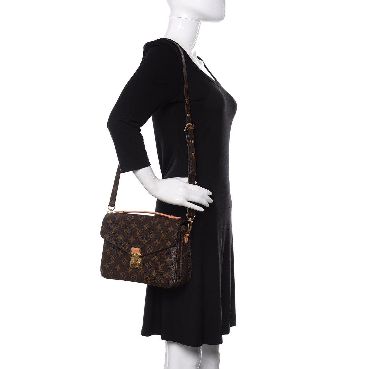 Monogram Pochette Metis