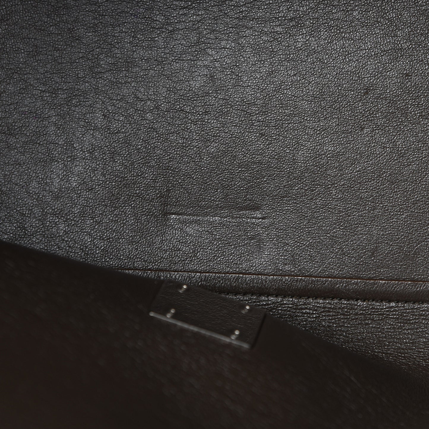 Drummed Calfskin Suede Medium Trapeze Souris