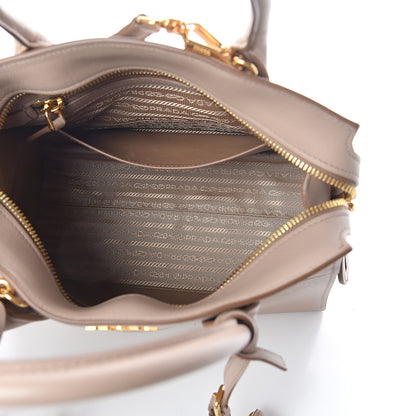 Prada Saffiano City Calf Small Esplanade Tote Cammeo 4 of 9